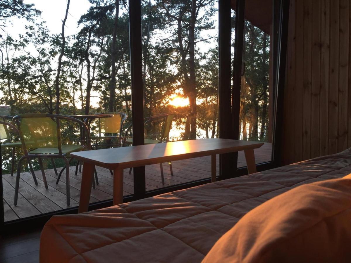 Domki Wakacyjne Delfin Slesin Hotel Exterior photo